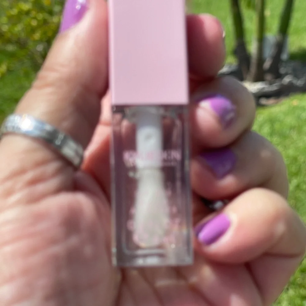 KYLIE COSMETICS Lip Oil In Coconut Clear
